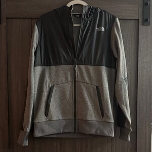 The North Face Men's Black and Gray Windbreaker